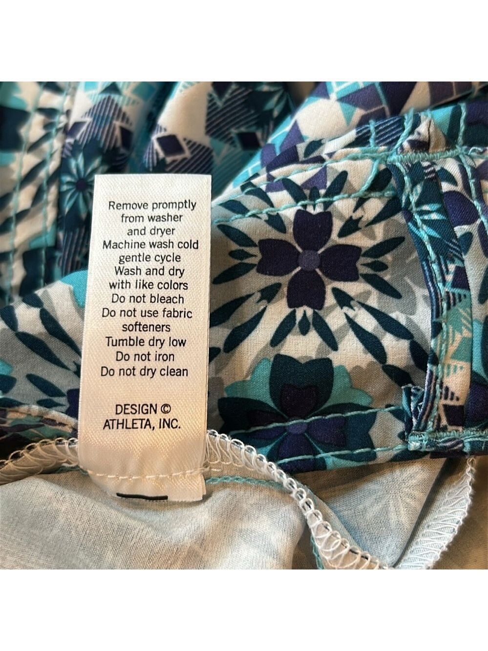 Athleta Blue and White and Purple Mixed Geometric Print Athletic Golf Skort 8 - Picture 9 of 9